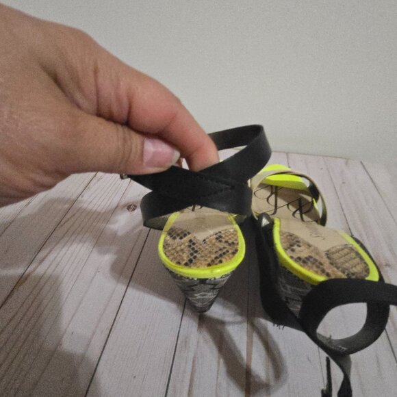 ๐ผ Sam & Libby Colorblock Wedge Sandals | Yellow, Black, White Womens' Size 10 - Picture 6 of 13